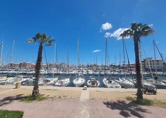 L'escale Du Capitaine Leucate